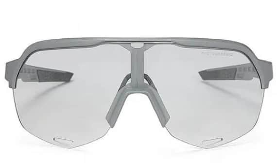 Okulary fotochromowe na rower: Czy to inwestycja, która się opłaca?