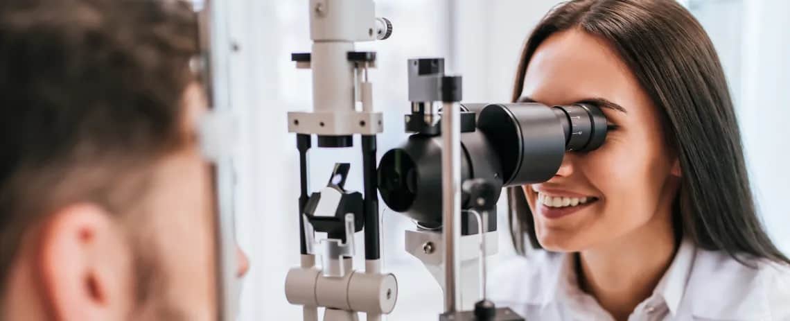 Badanie wzroku Vision Express: Wiarygodne? Kiedy do okulisty?